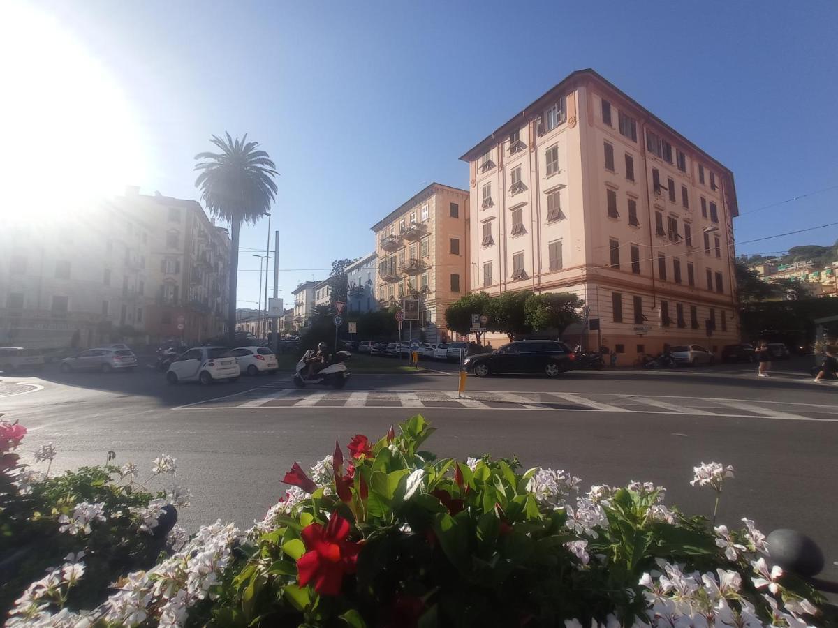 A La Gare Apartment Специя Екстериор снимка