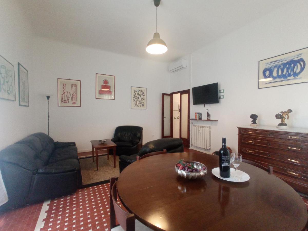 A La Gare Apartment Специя Екстериор снимка
