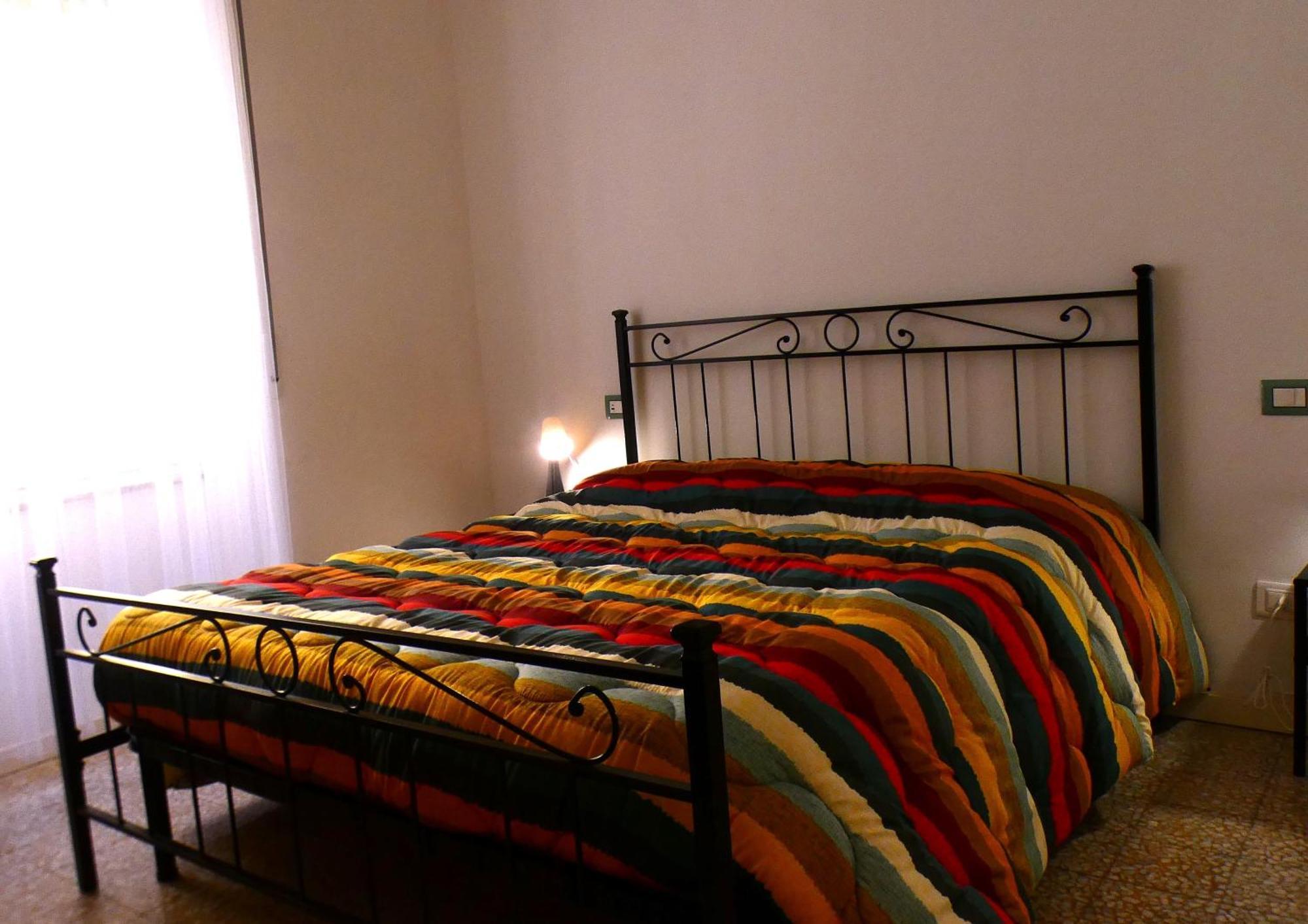 A La Gare Apartment Специя Екстериор снимка